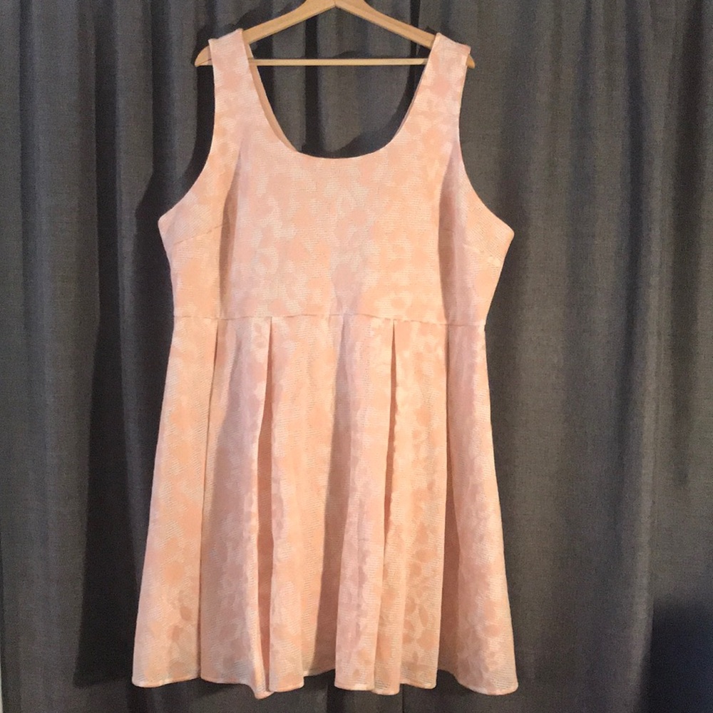 NWT TORRID PLUS SIZE 24 SKATER DRESS